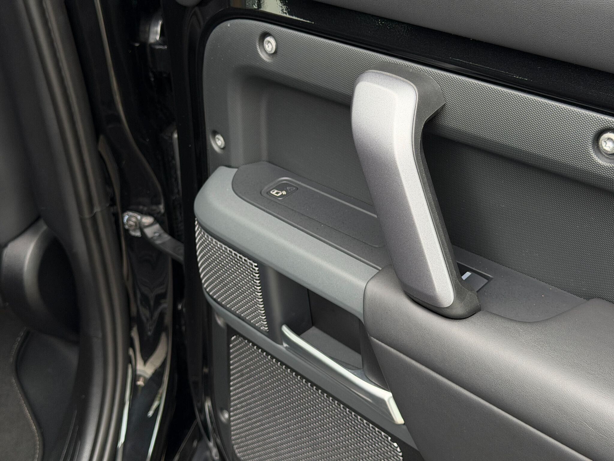 Land Rover Defender 110 Defender 110 Gallery Image