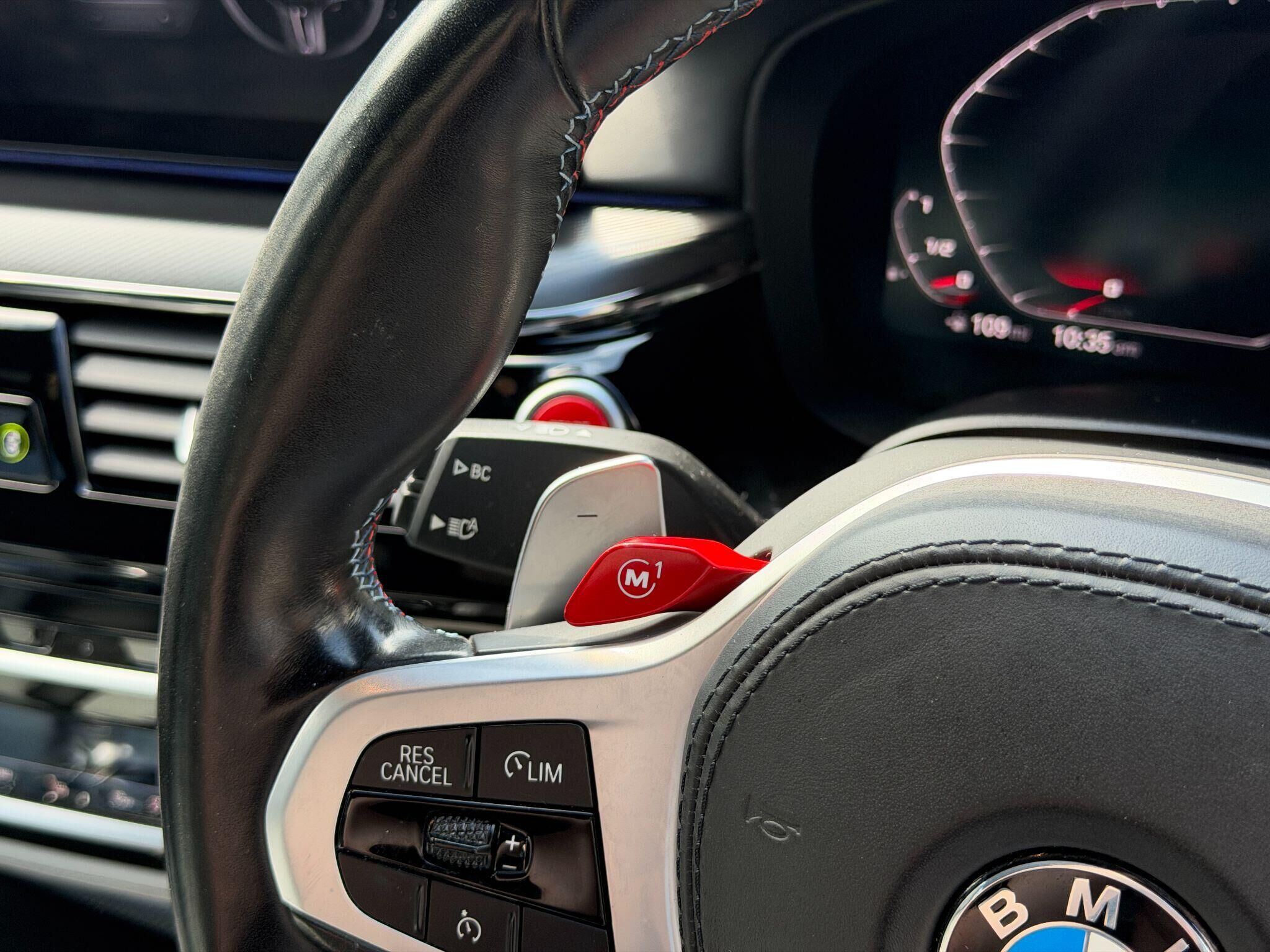 BMW M5 M5 Gallery Image