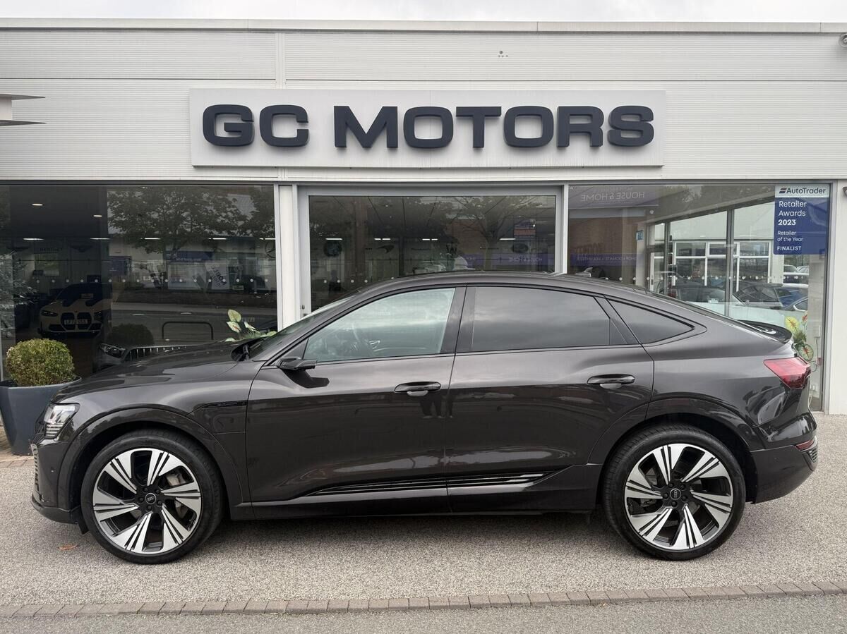 Audi Q8 e-tron Q8 e-tron Gallery Image