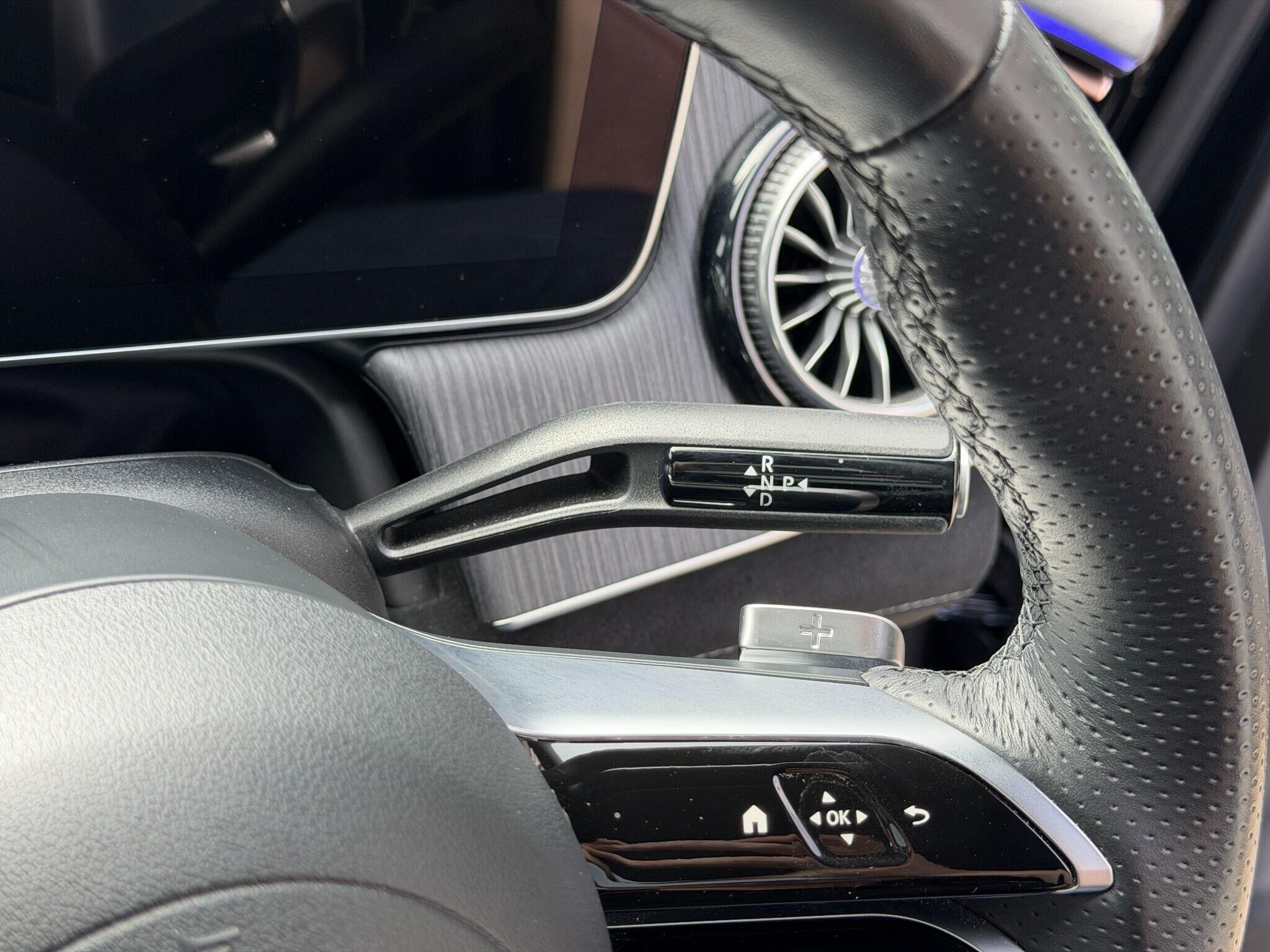 Mercedes-Benz EQE EQE Gallery Image