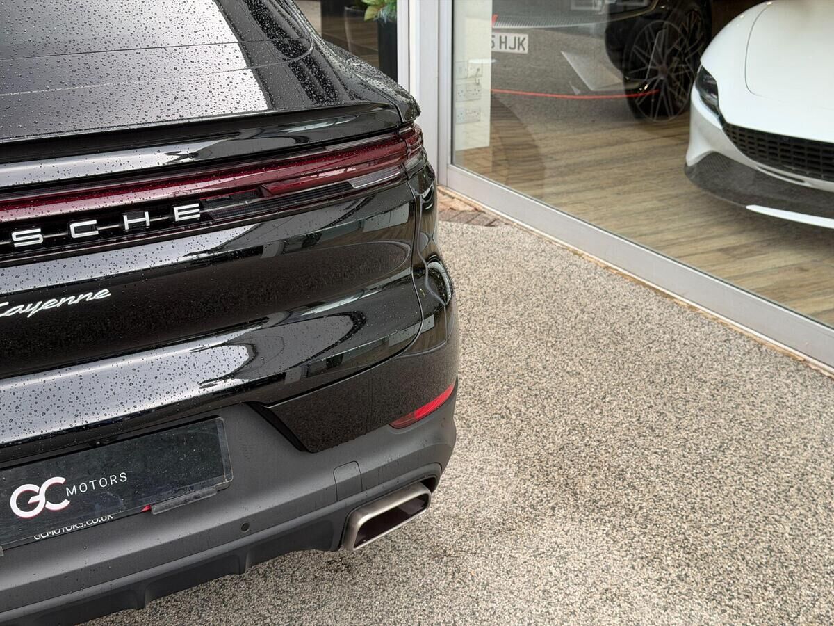 Porsche Cayenne Cayenne Gallery Image