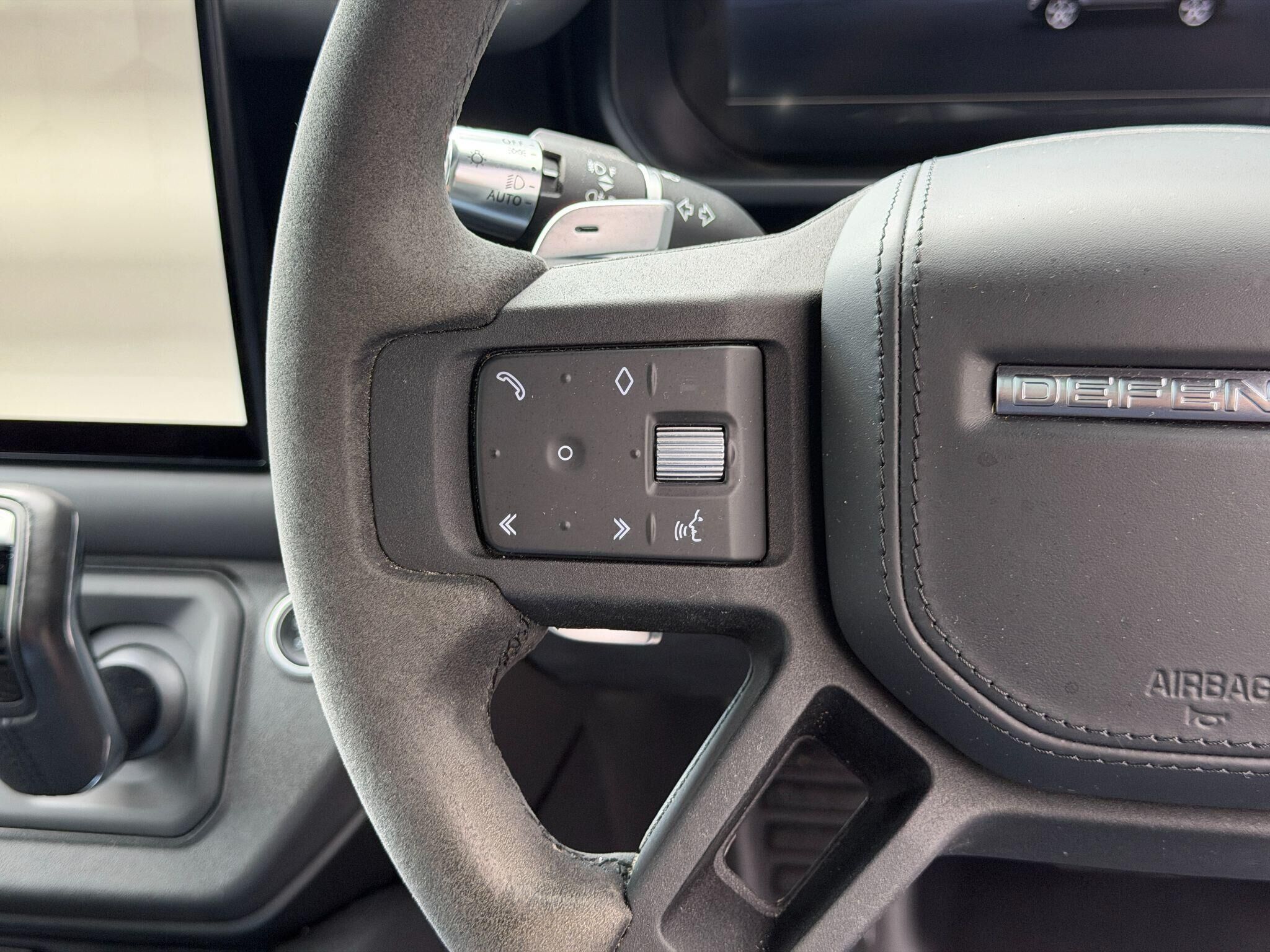 Land Rover Defender 110 Defender 110 Gallery Image