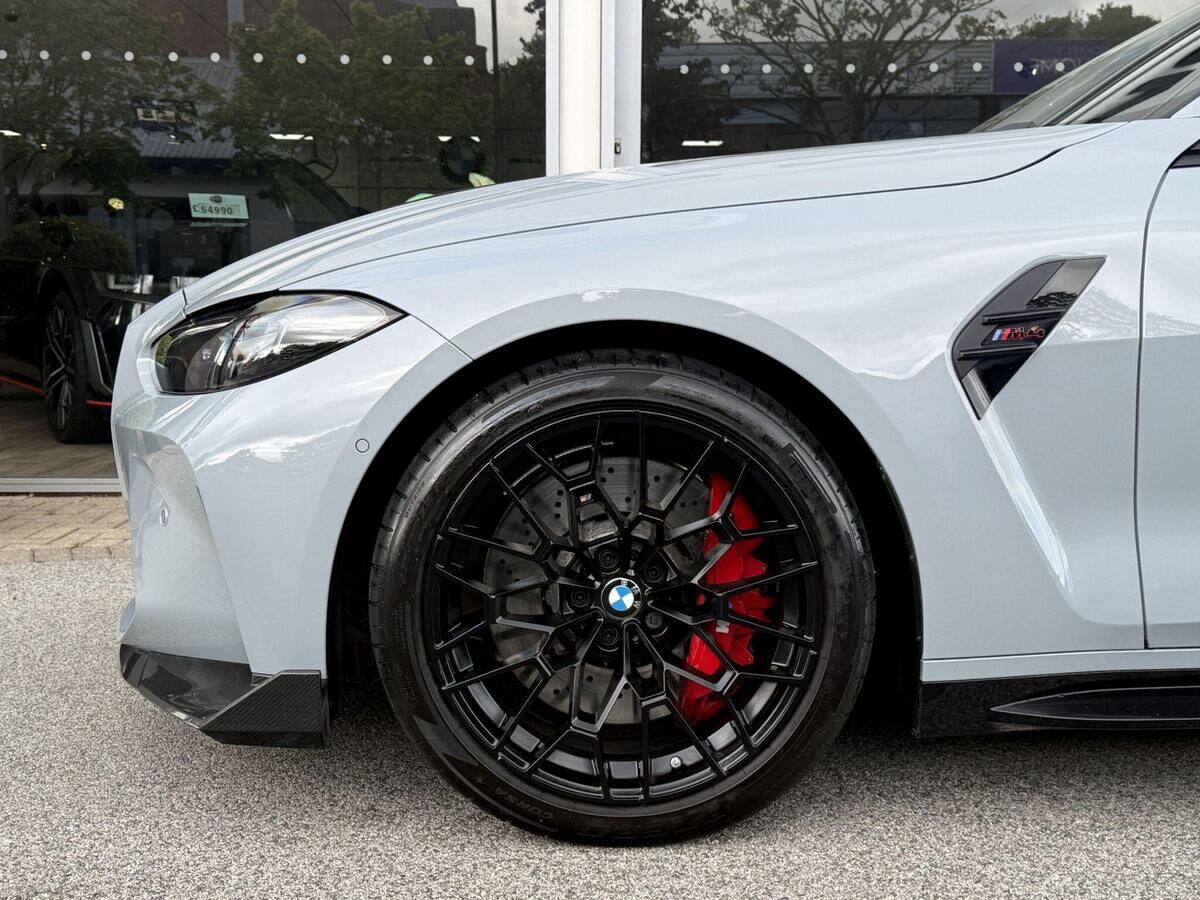 BMW M4 M4 Gallery Image