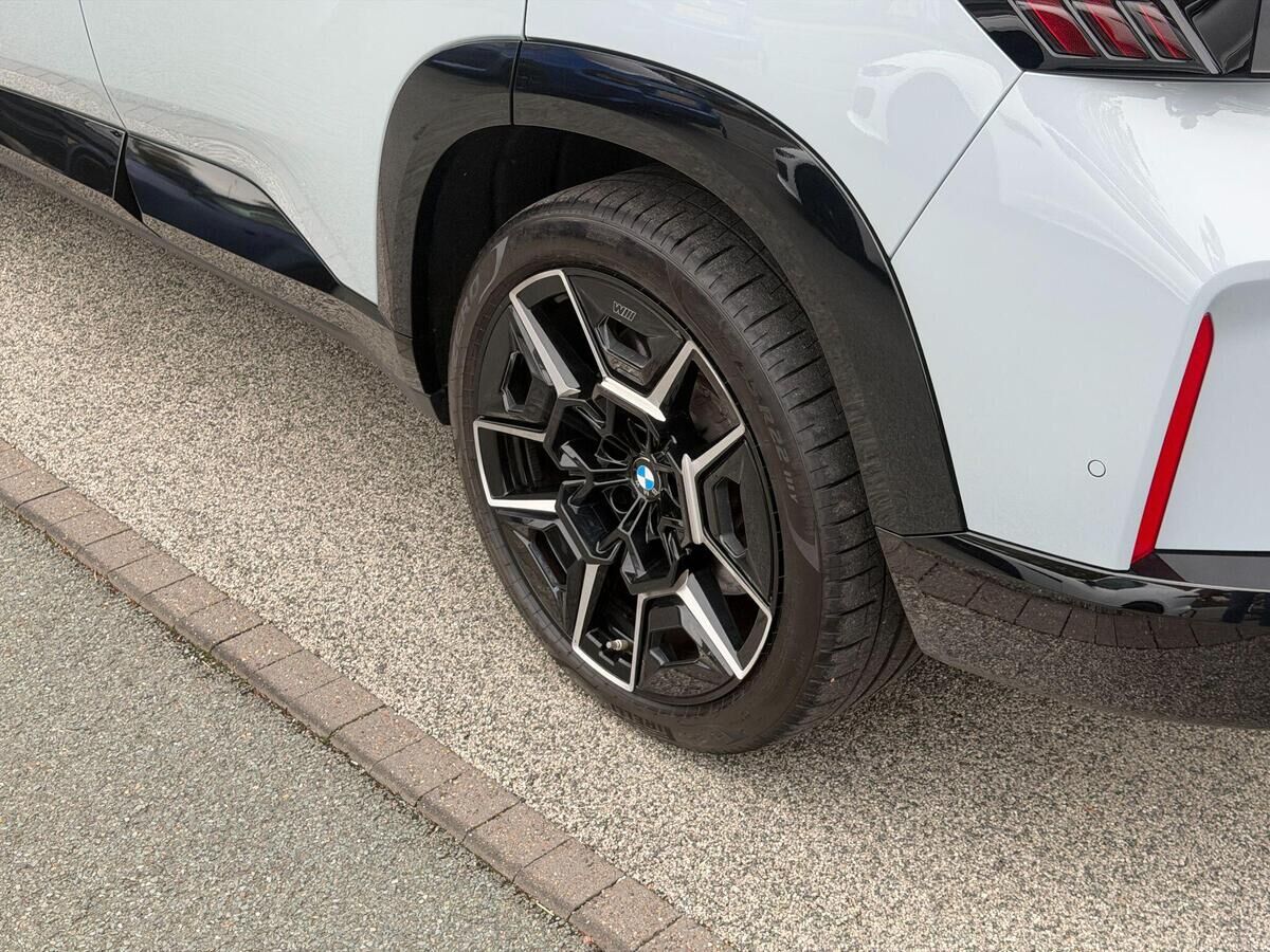BMW XM XM Gallery Image