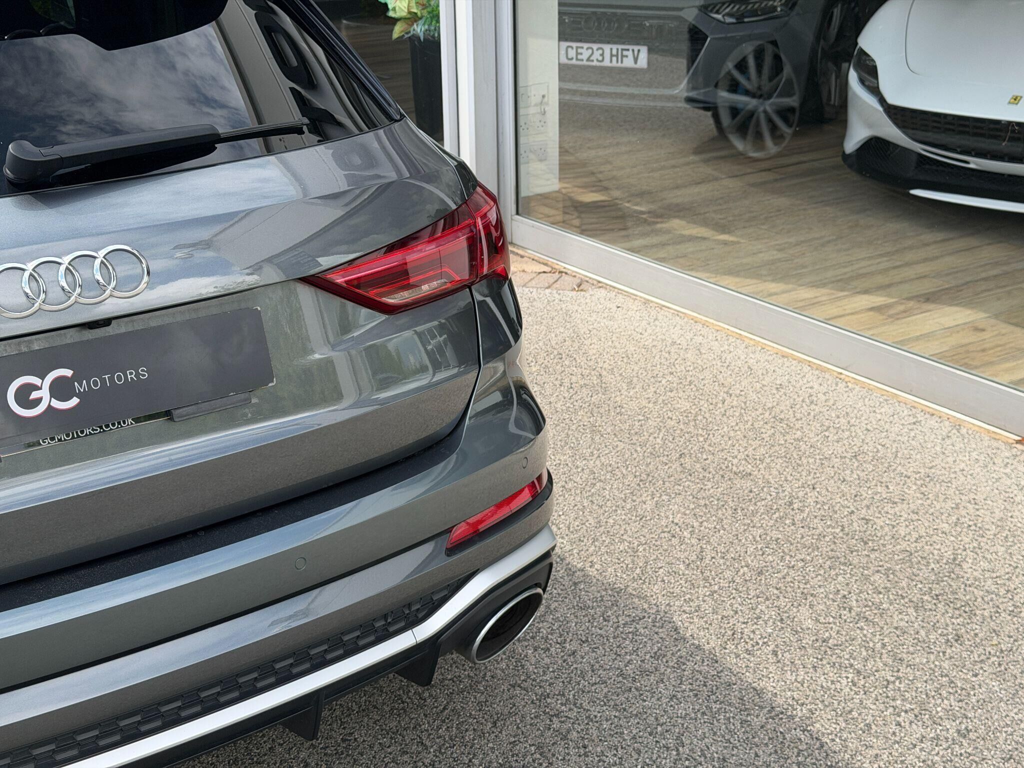 Audi RS Q3 RS Q3 Gallery Image