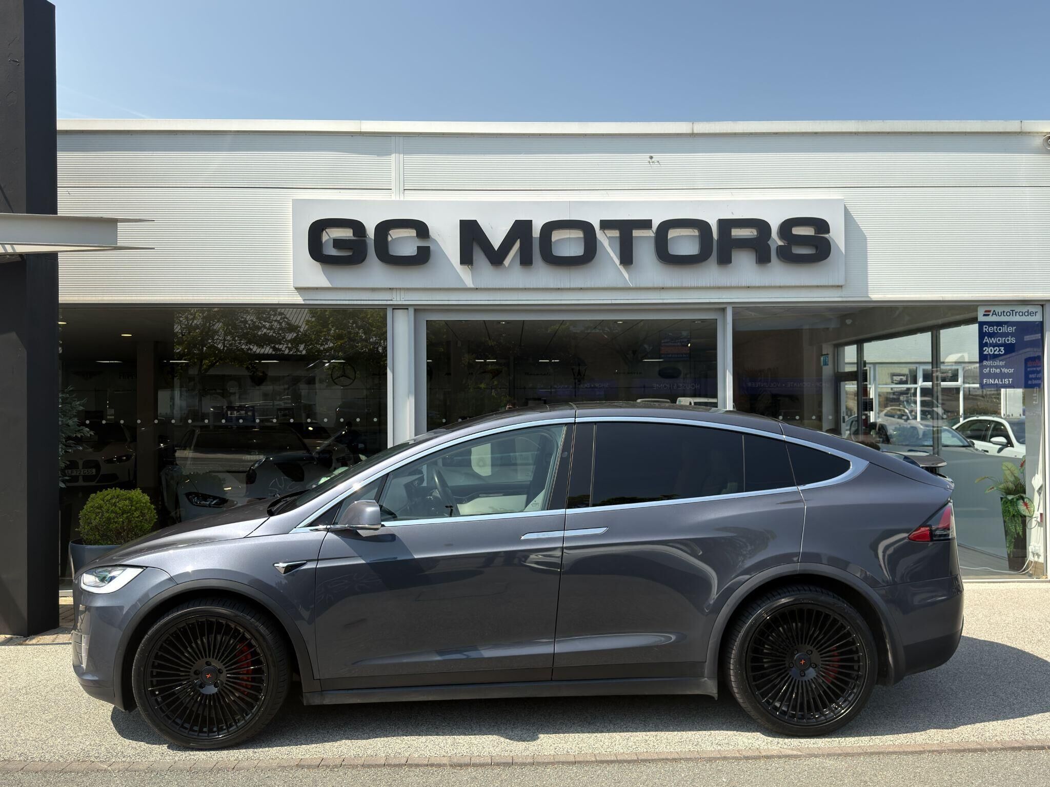 Tesla Model X Model X Gallery Image