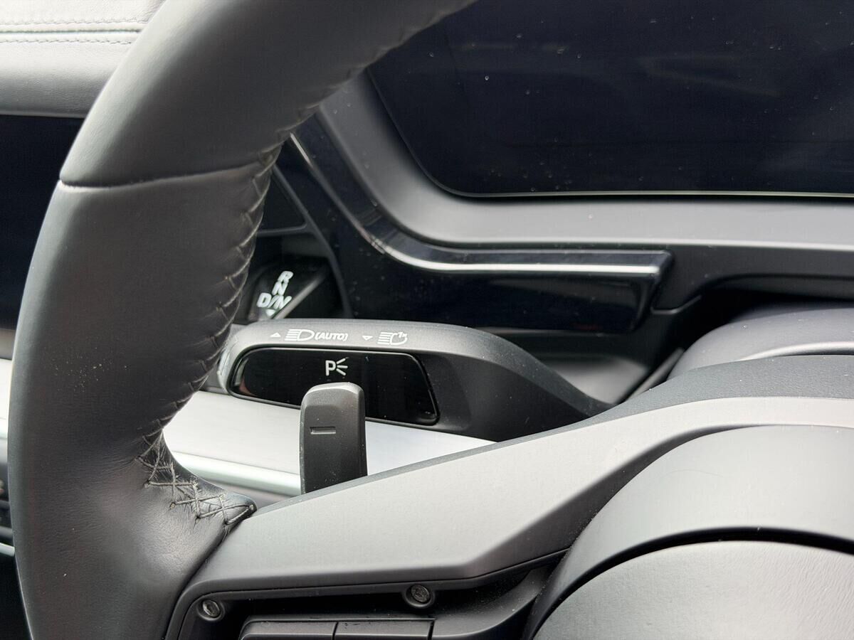 Porsche Cayenne Cayenne Gallery Image