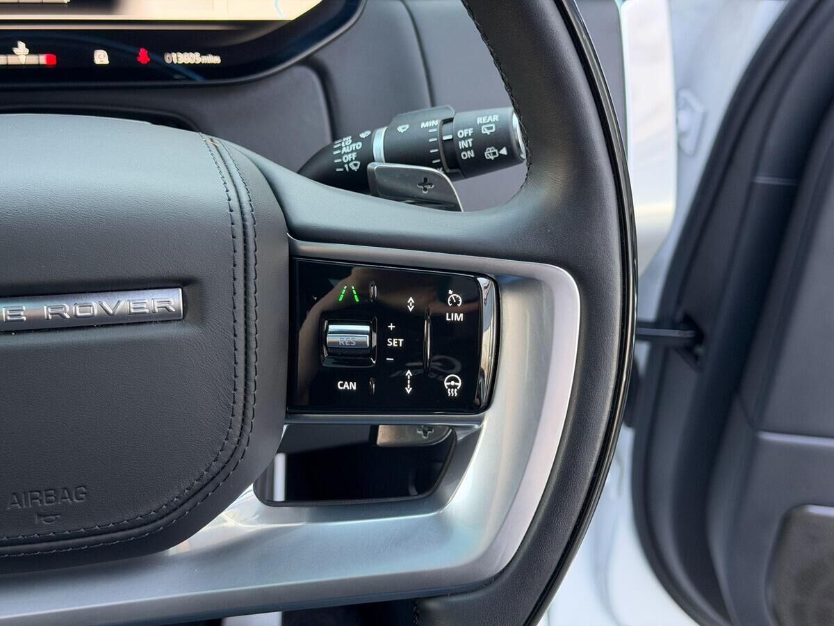 Land Rover Range Rover Range Rover Gallery Image