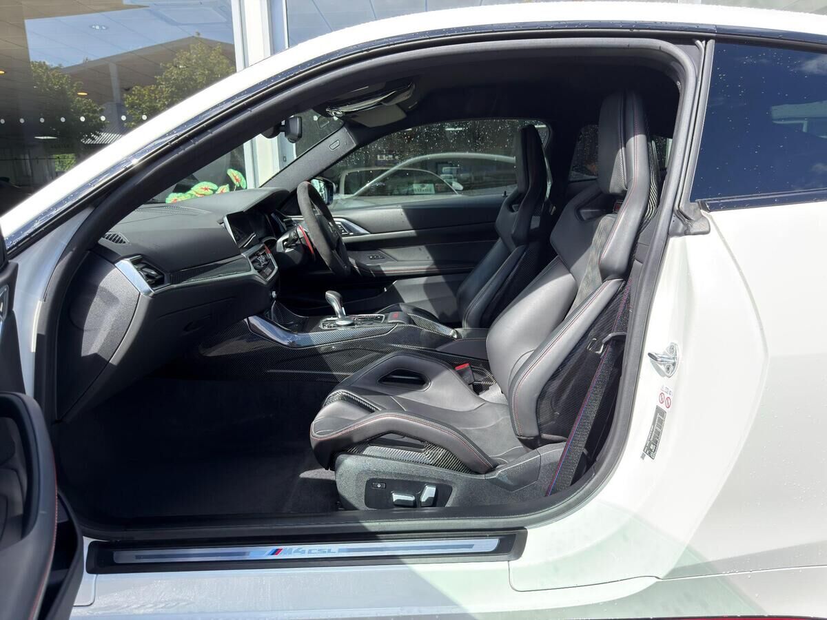 BMW M4 M4 Gallery Image