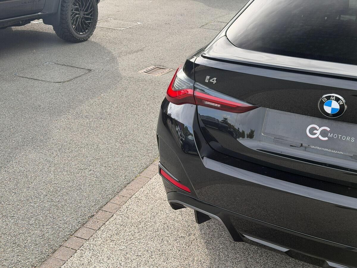 BMW i4 i4 Gallery Image
