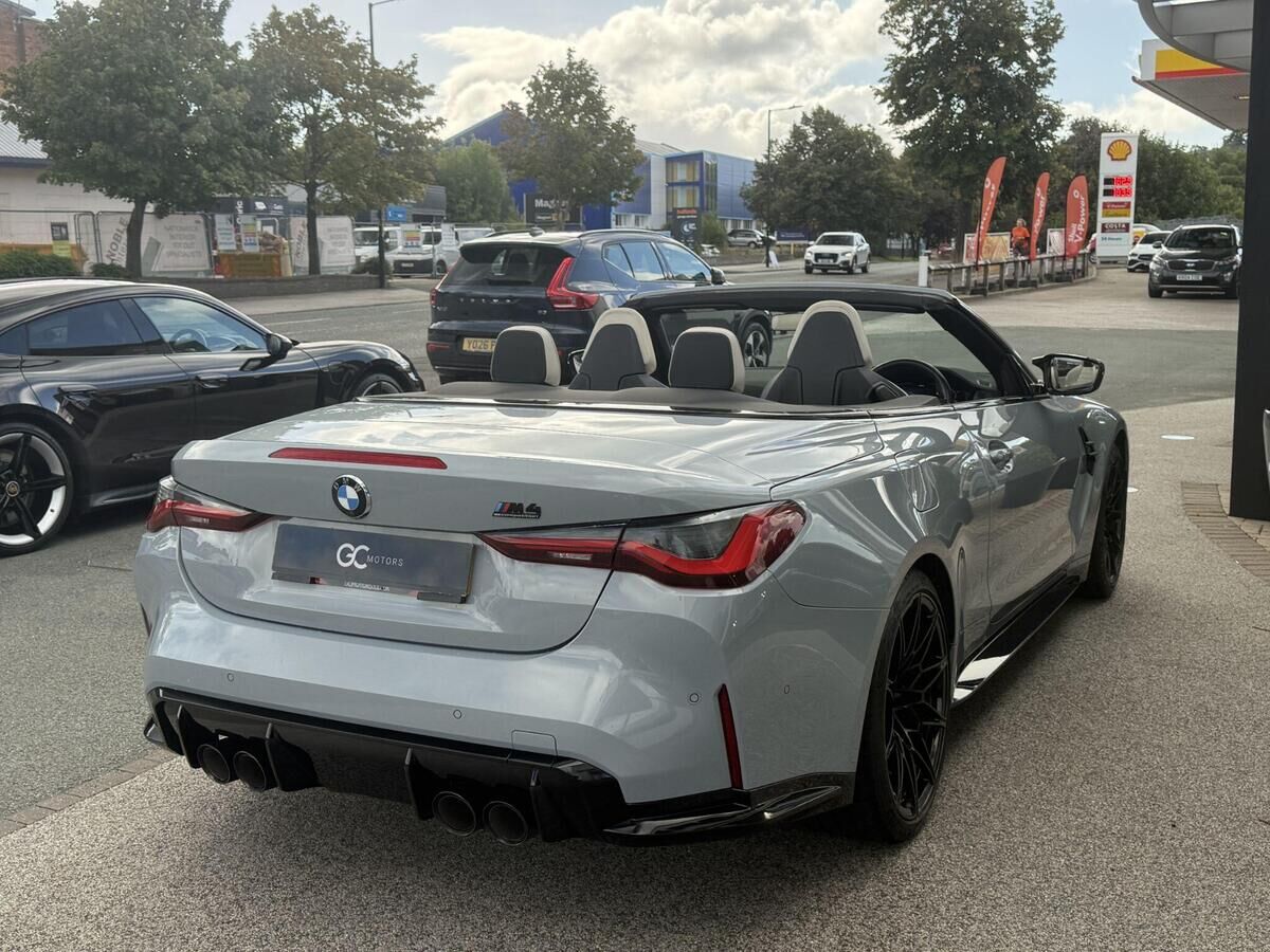 BMW M4 M4 Gallery Image