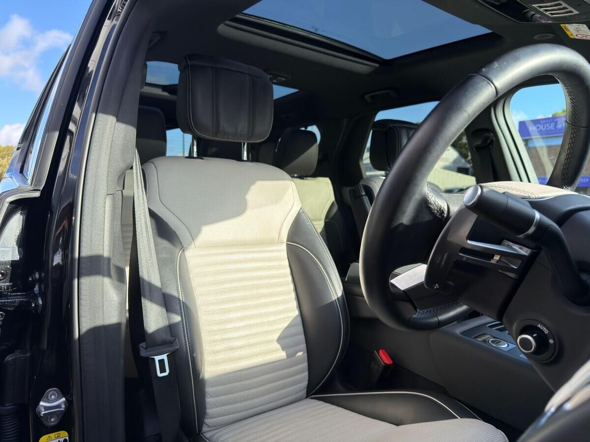 Land Rover Discovery Discovery Gallery Image