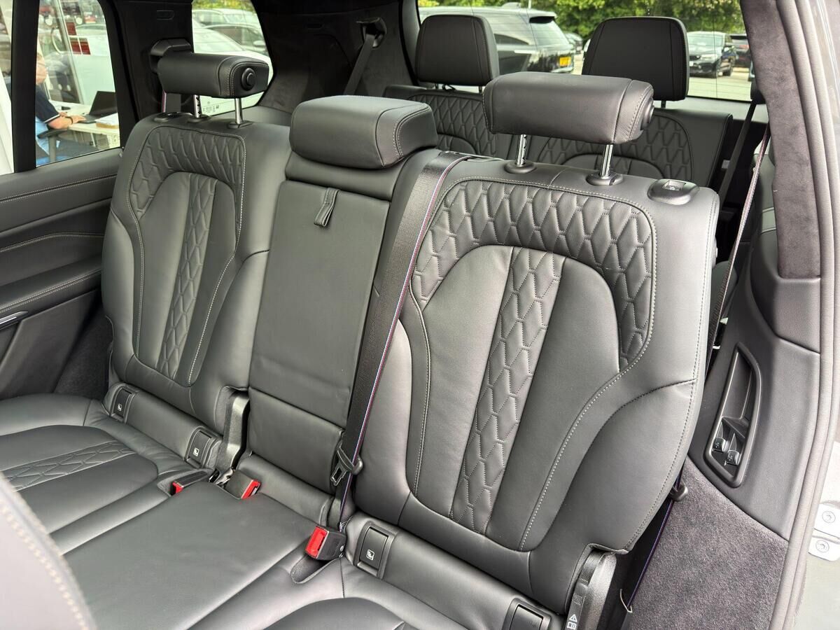 BMW X7 X7 Gallery Image