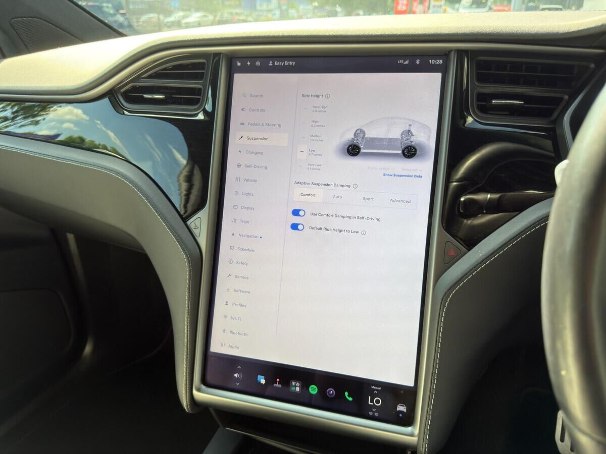 Tesla Model X Model X Gallery Image