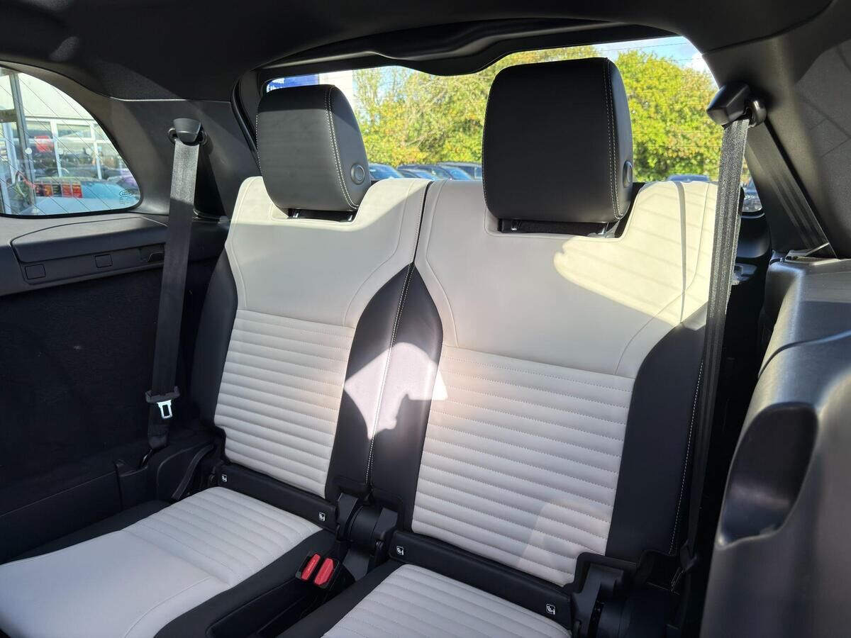 Land Rover Discovery Discovery Gallery Image