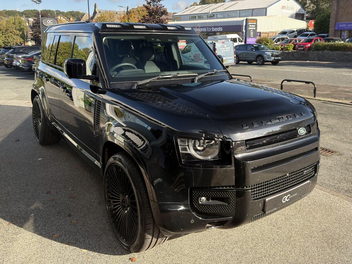 Land Rover Defender 110 Defender 110 Gallery Image