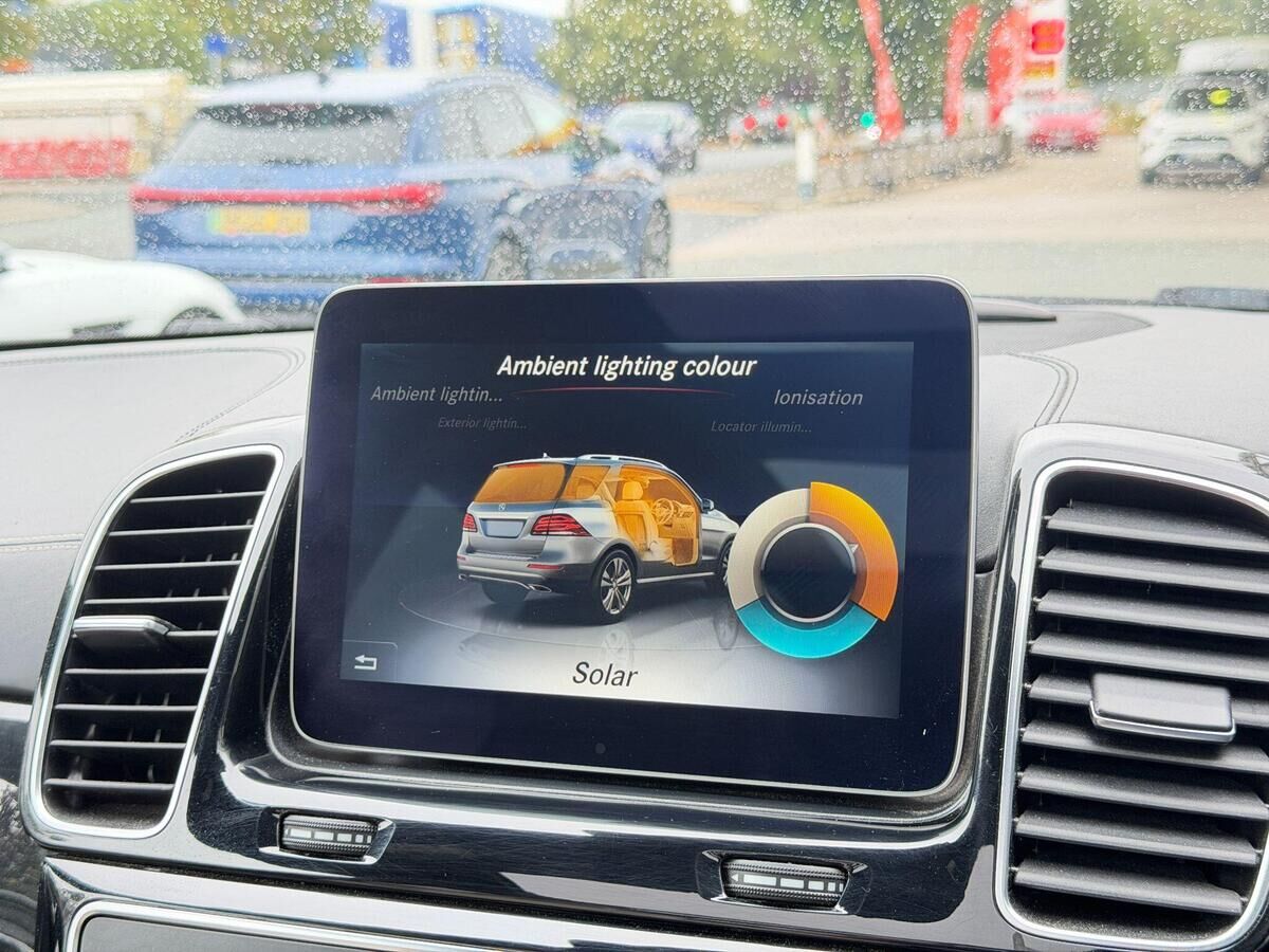 Mercedes-Benz GLE GLE Gallery Image