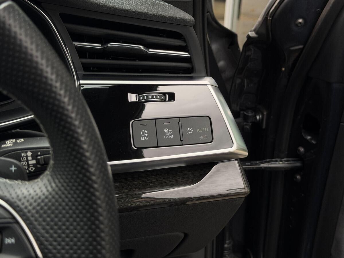 Audi SQ7 SQ7 Gallery Image