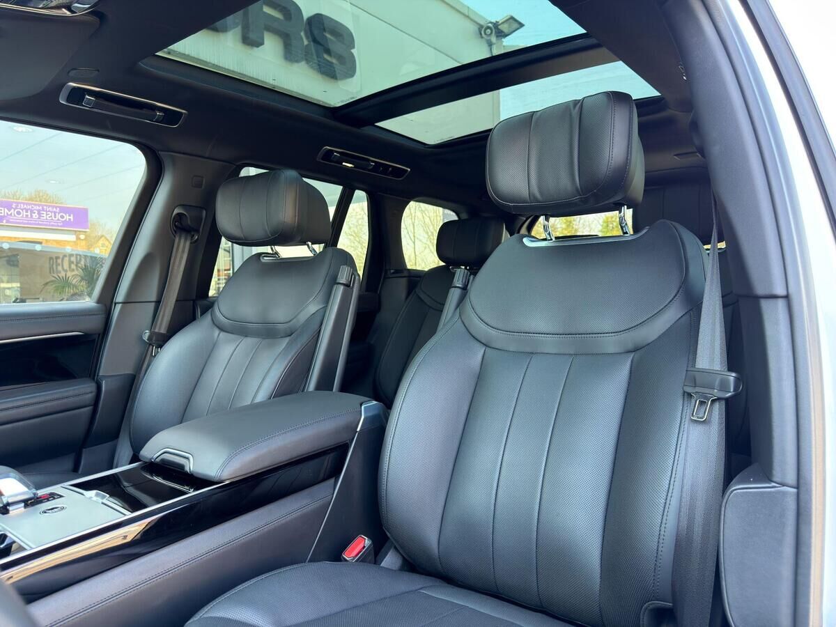 Land Rover Range Rover Range Rover Gallery Image
