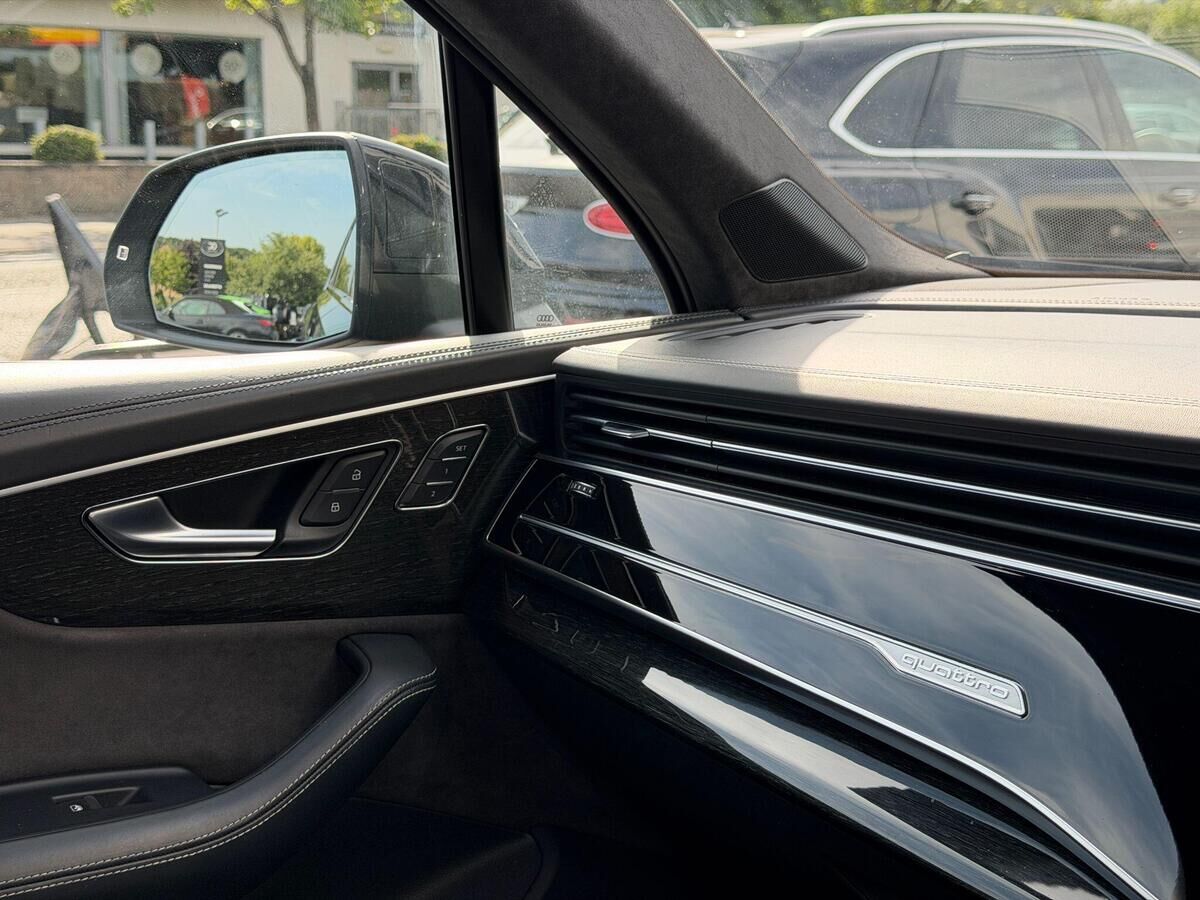 Audi Q7 Q7 Gallery Image