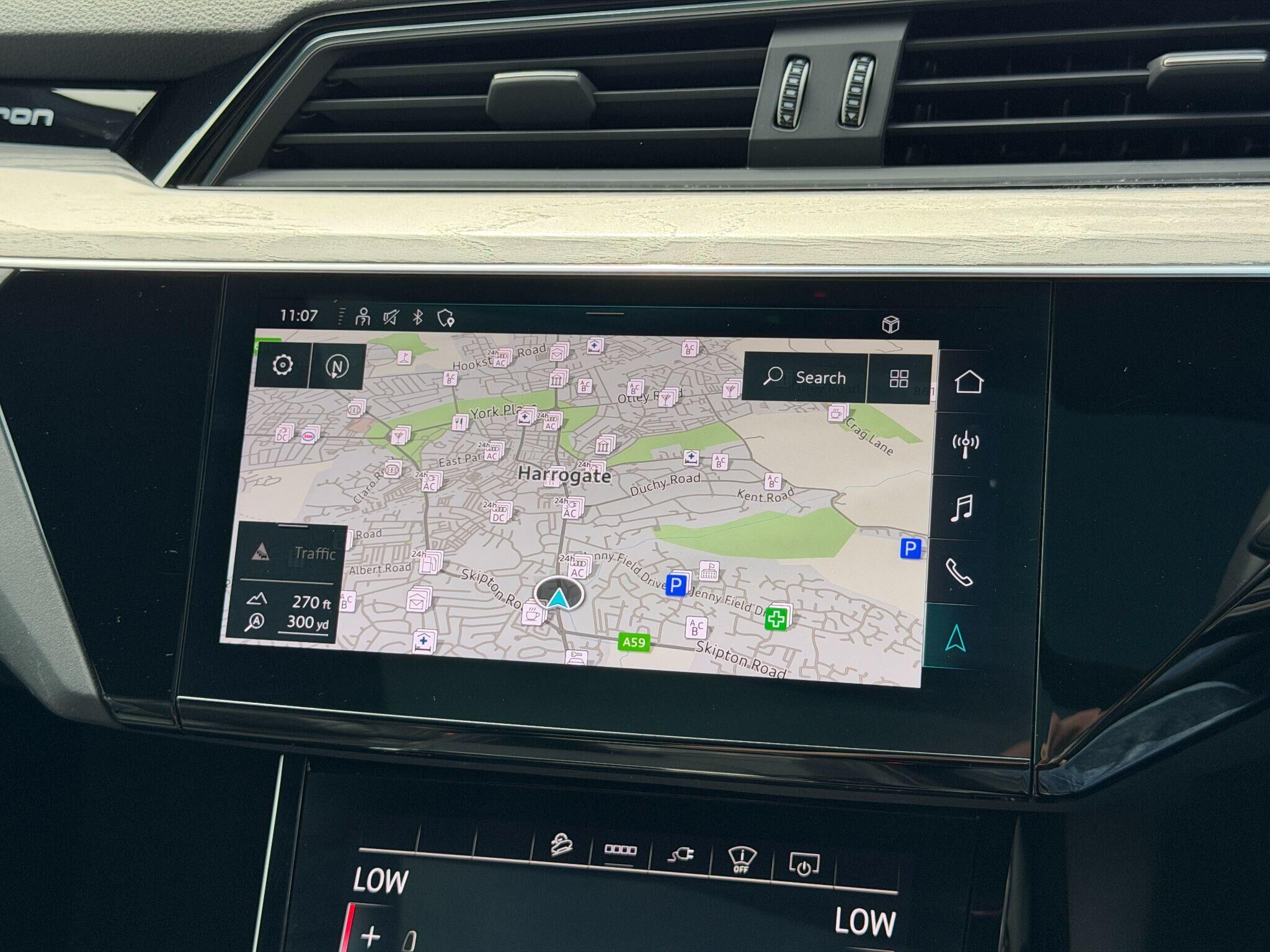 Audi e-tron e-tron Gallery Image