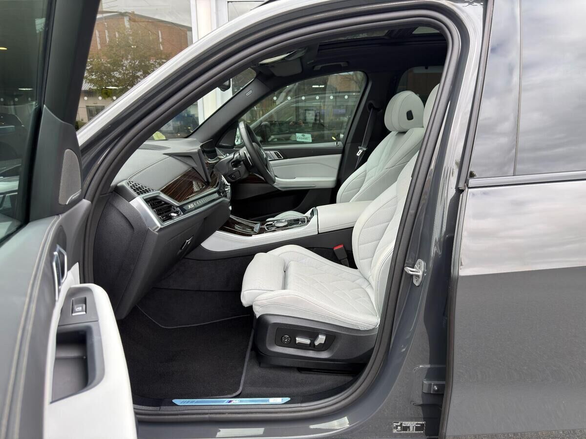 BMW X5 X5 Gallery Image