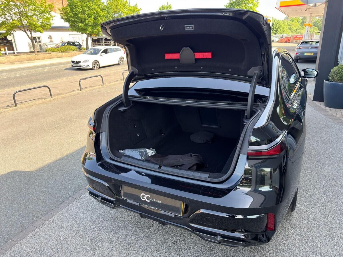 BMW 7 Series 7 Series Gallery Image