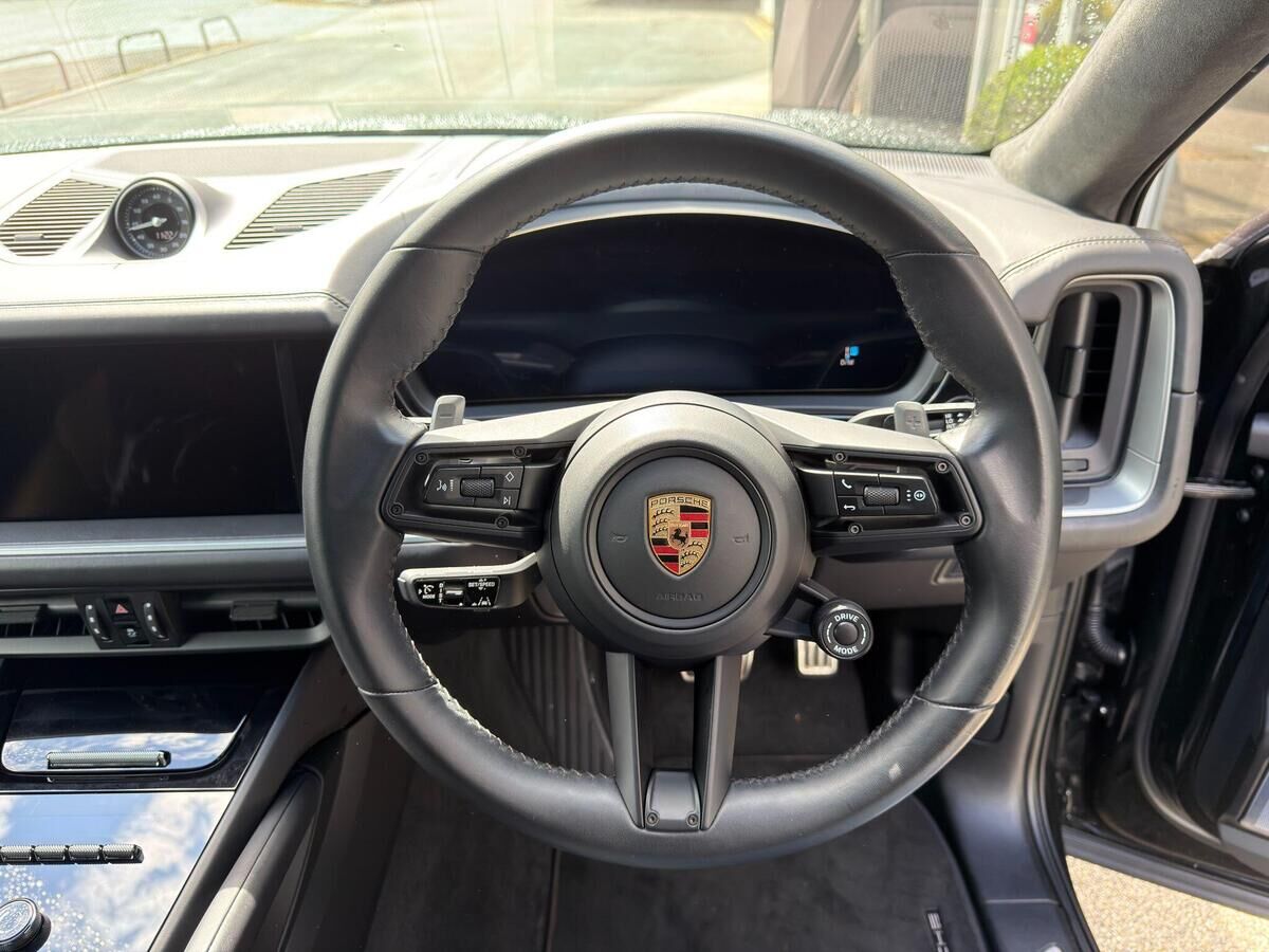 Porsche Cayenne Cayenne Gallery Image