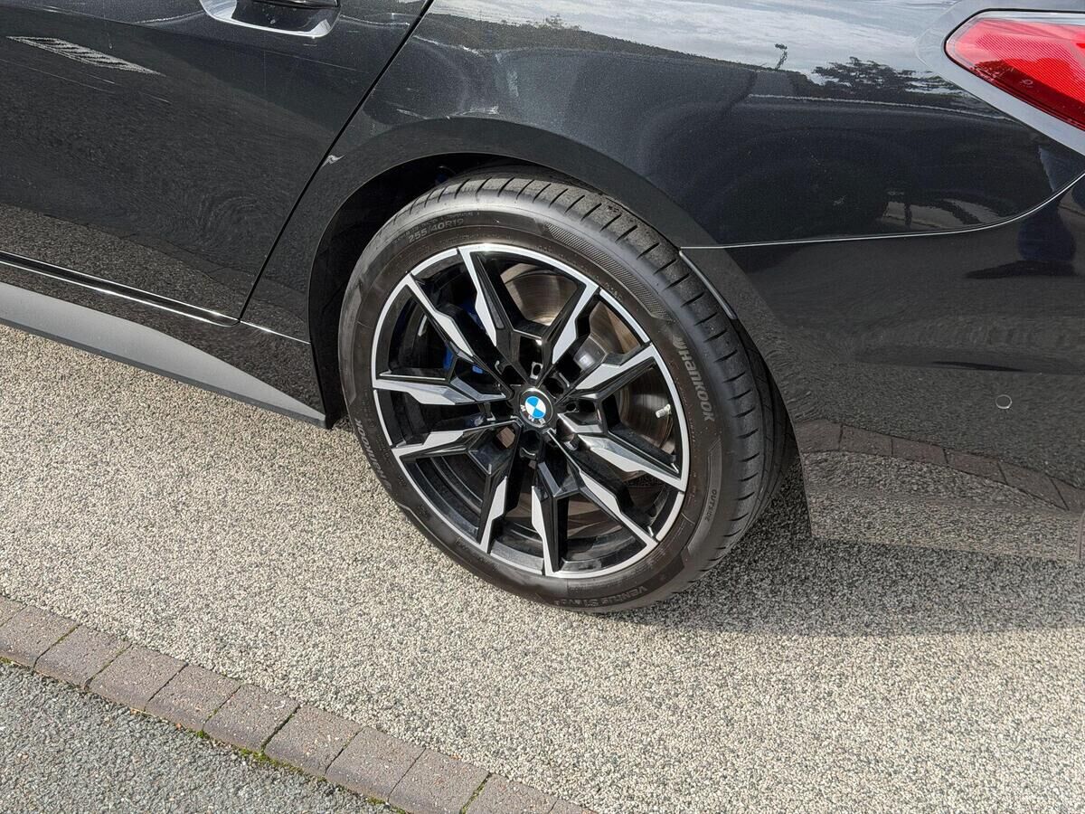 BMW i4 i4 Gallery Image