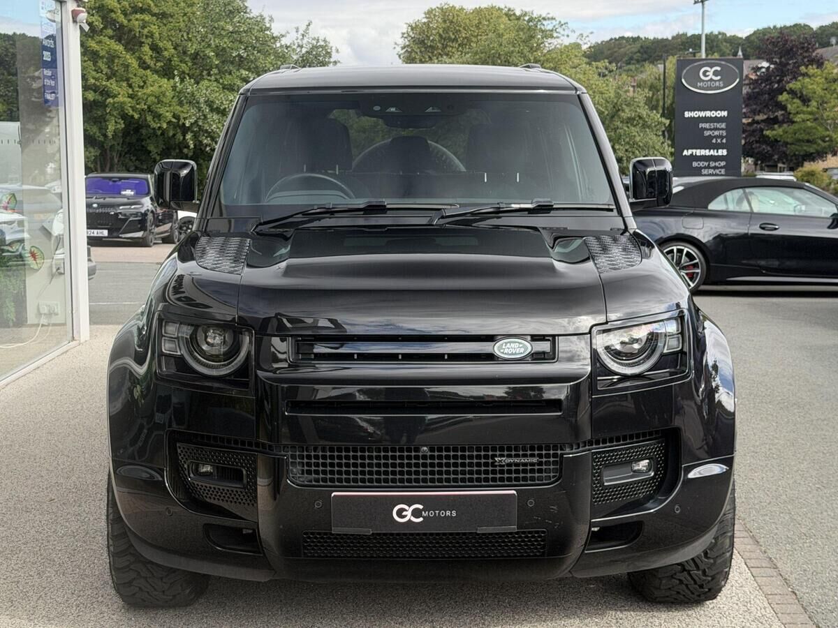 Land Rover Defender 110 Defender 110 Gallery Image