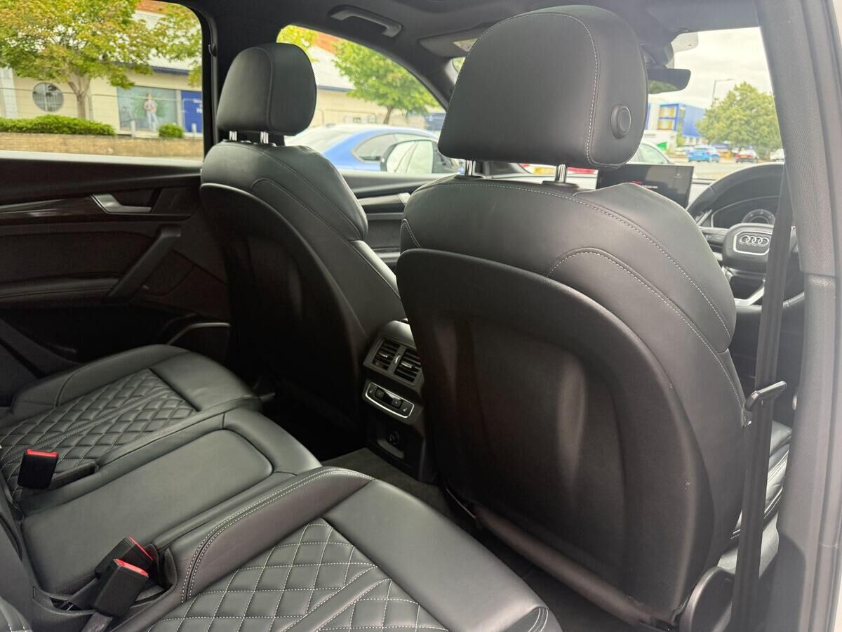Audi SQ5 SQ5 Gallery Image