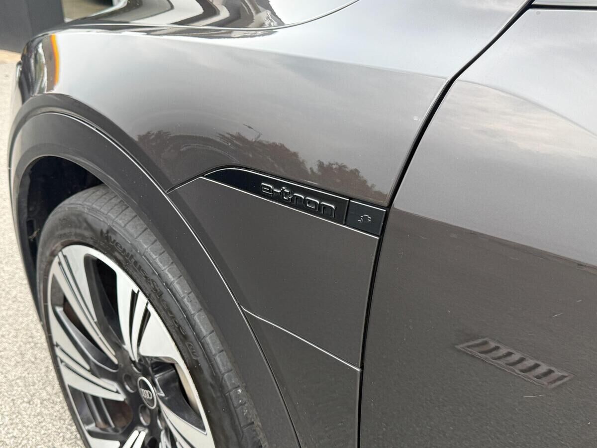 Audi Q8 e-tron Q8 e-tron Gallery Image