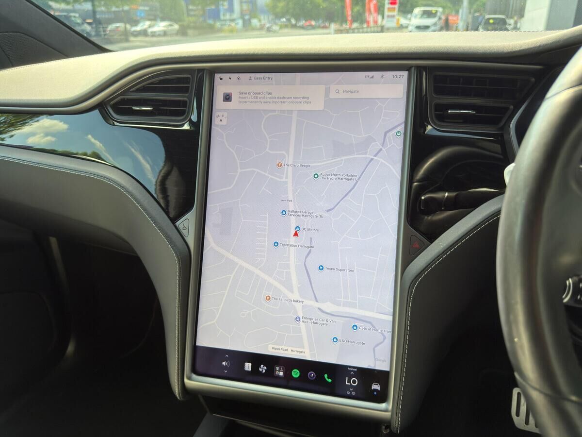 Tesla Model X Model X Gallery Image