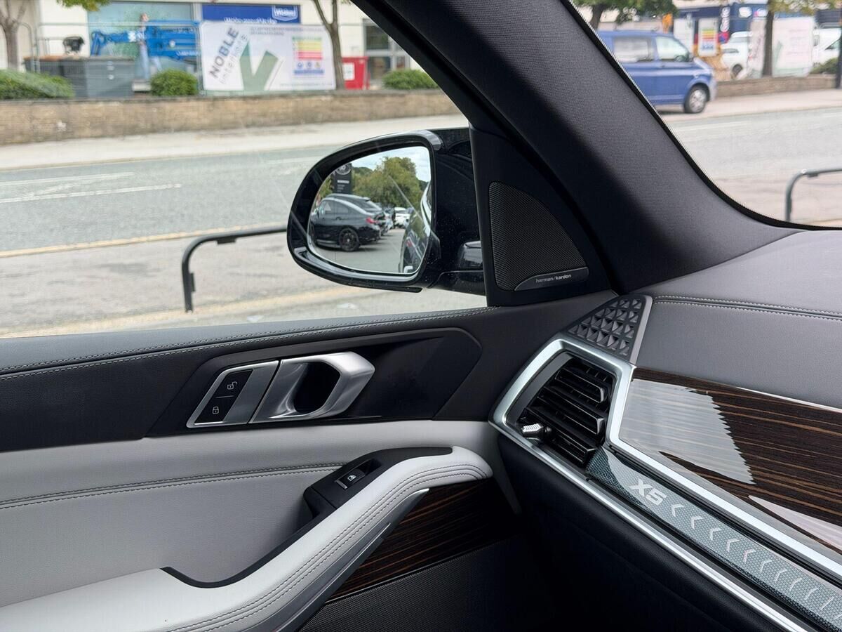 BMW X5 X5 Gallery Image