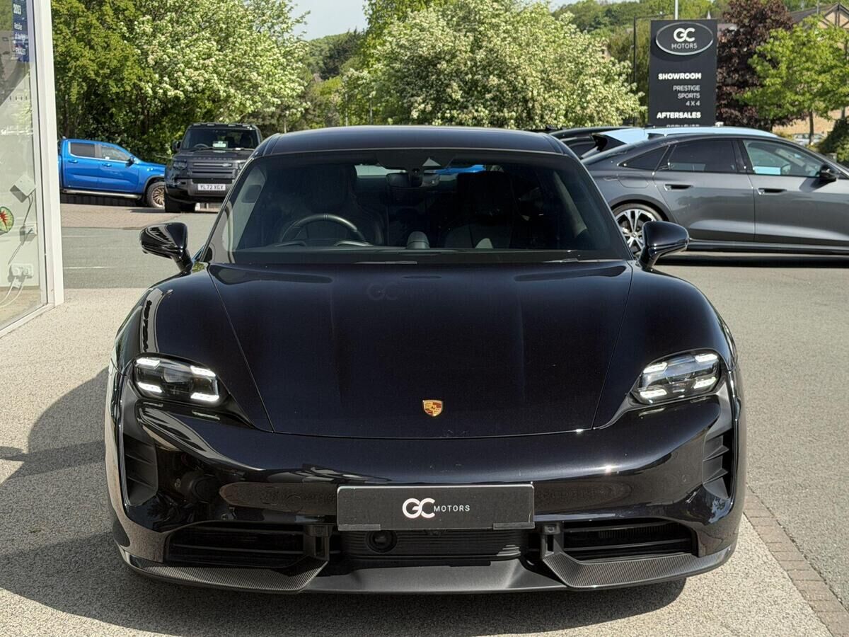 Porsche Taycan Taycan Gallery Image