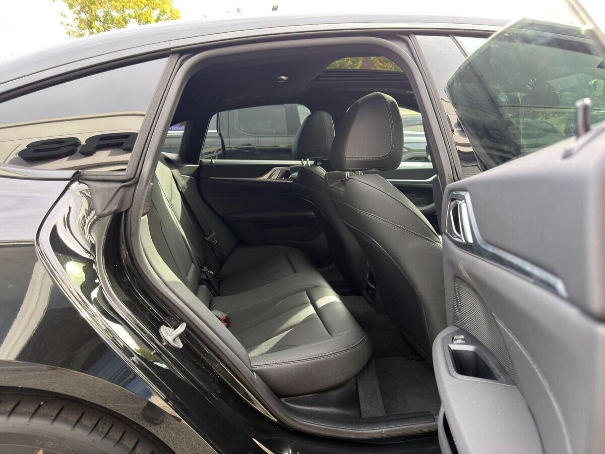 BMW i4 i4 Gallery Image