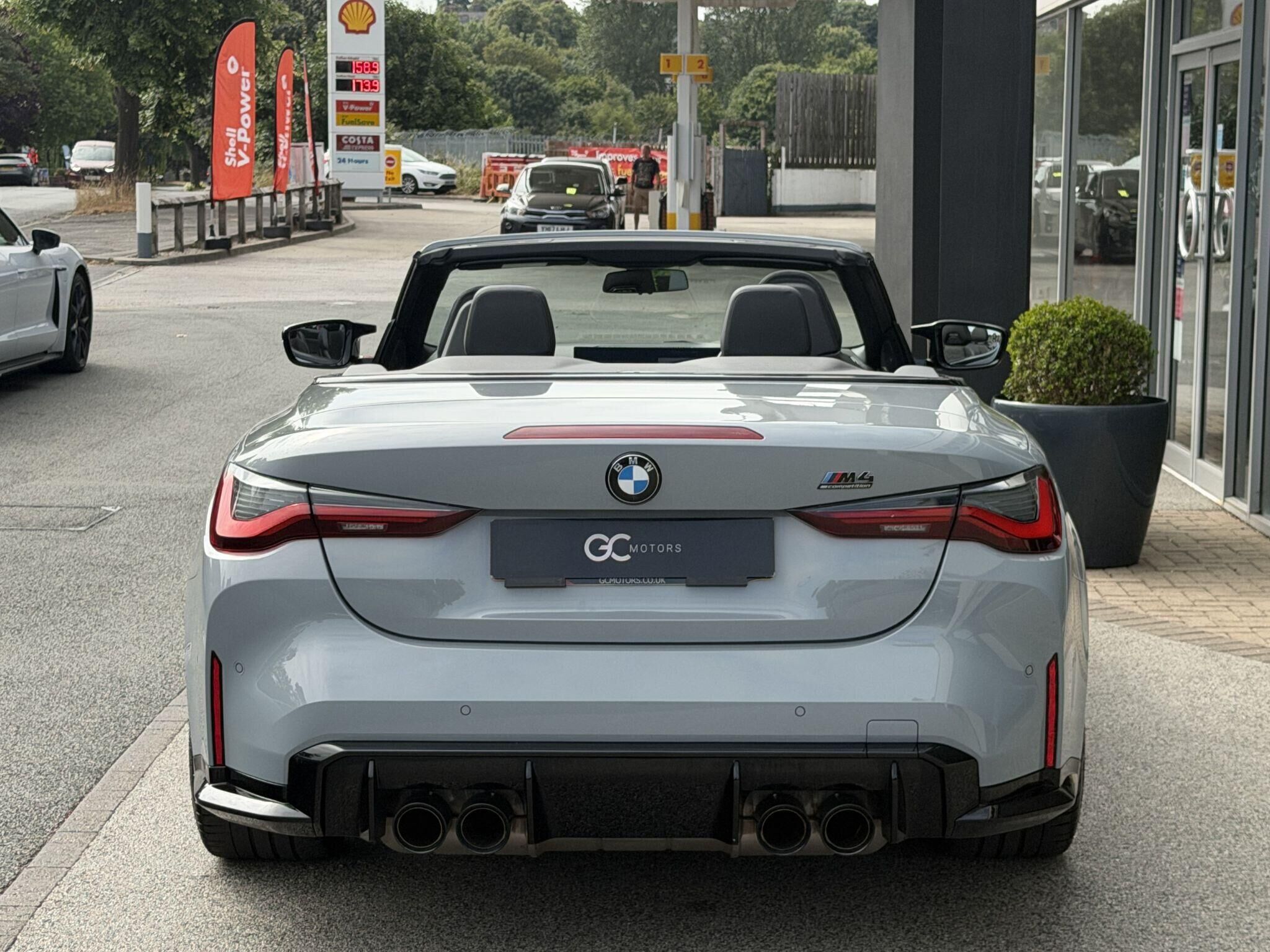 BMW M4 M4 Gallery Image
