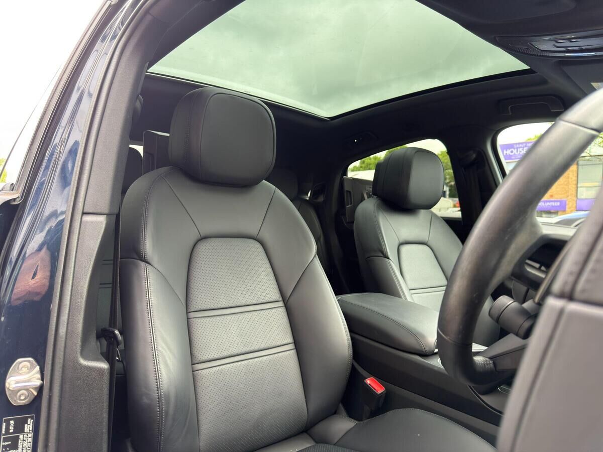 Porsche Cayenne Cayenne Gallery Image