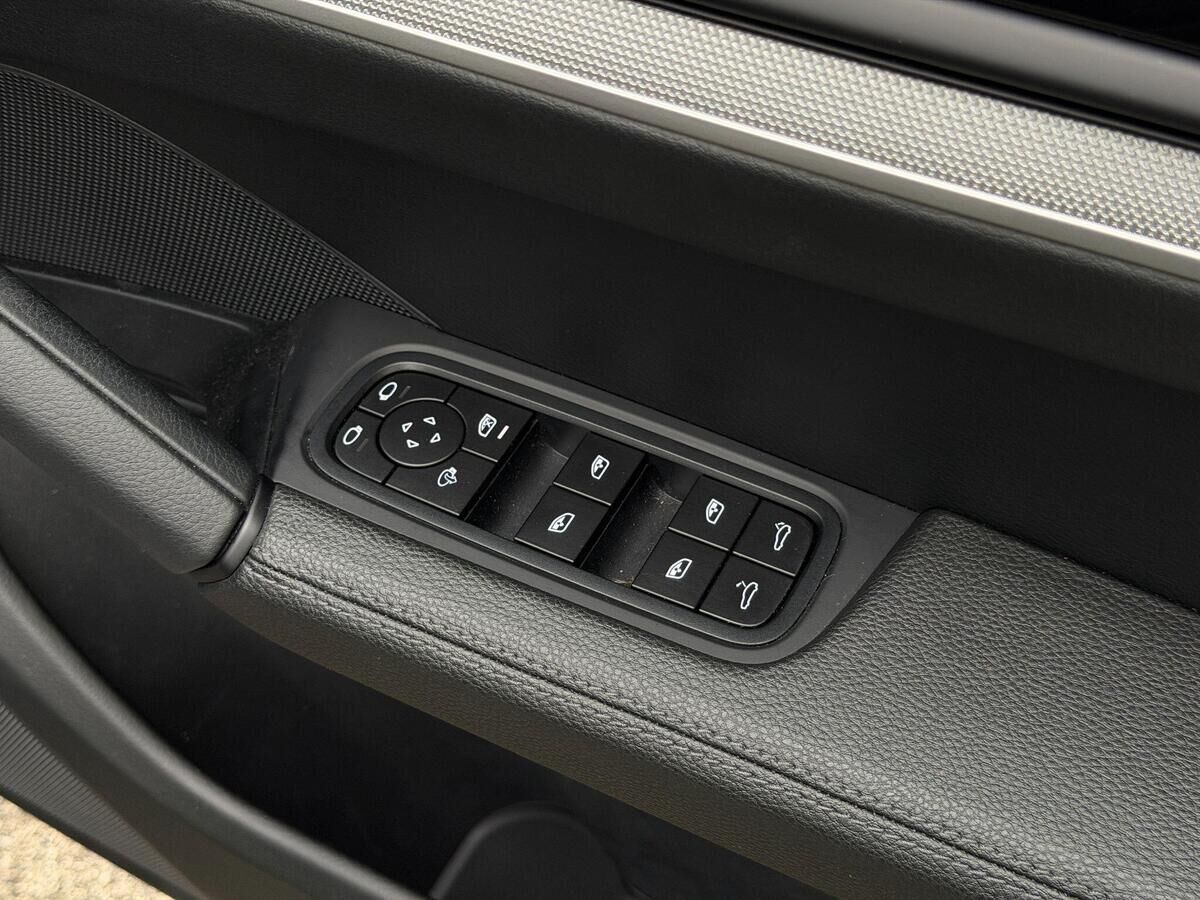 Porsche Cayenne Cayenne Gallery Image