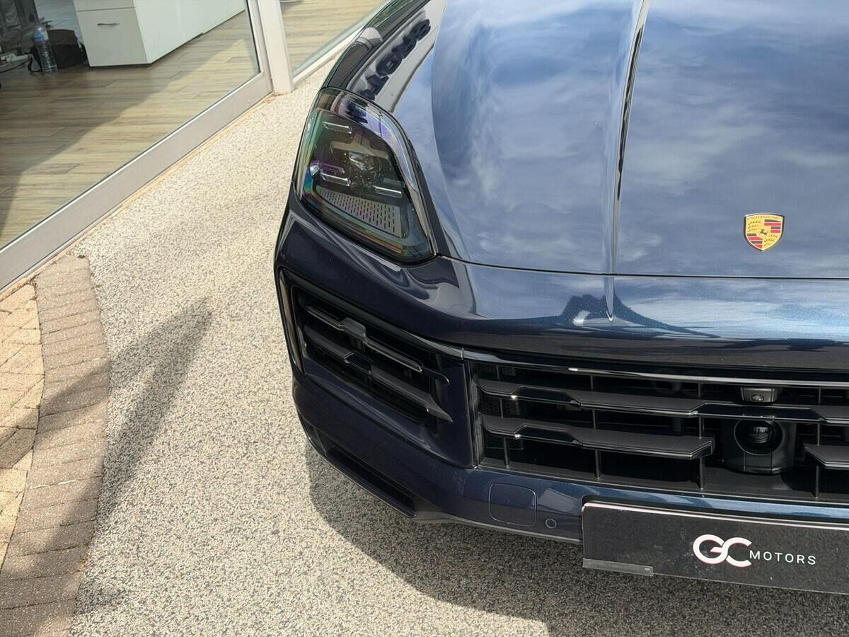 Porsche Cayenne Cayenne Gallery Image