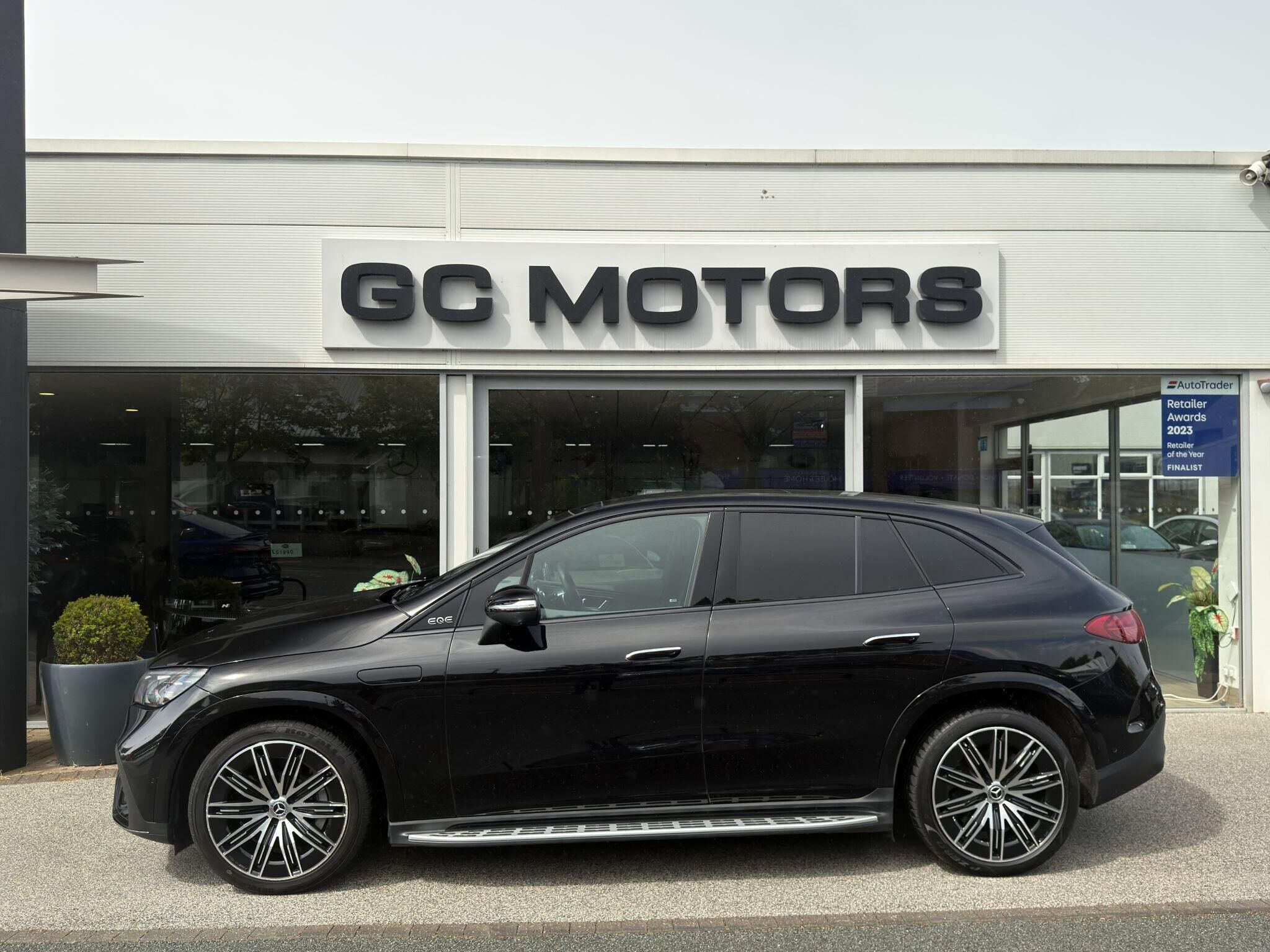 Mercedes-Benz EQE EQE Gallery Image