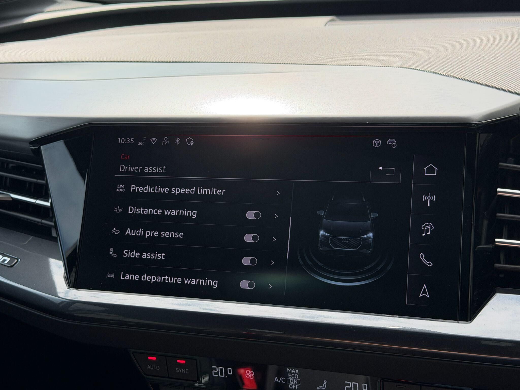 Audi Q4 e-tron Q4 e-tron Gallery Image