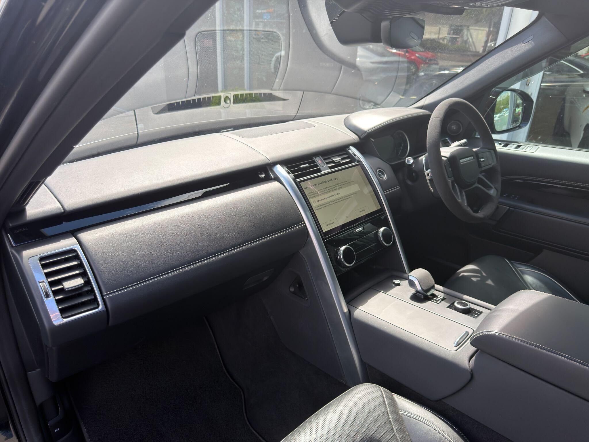 Land Rover Discovery Discovery Gallery Image