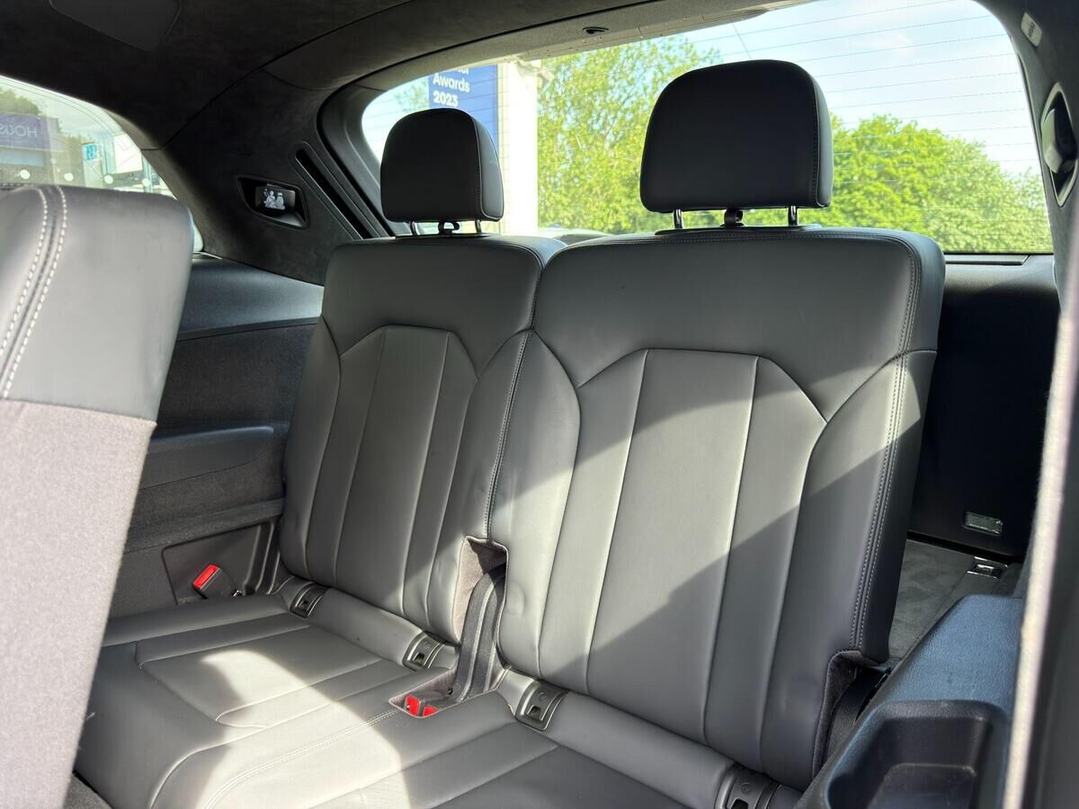 Audi Q7 Q7 Gallery Image