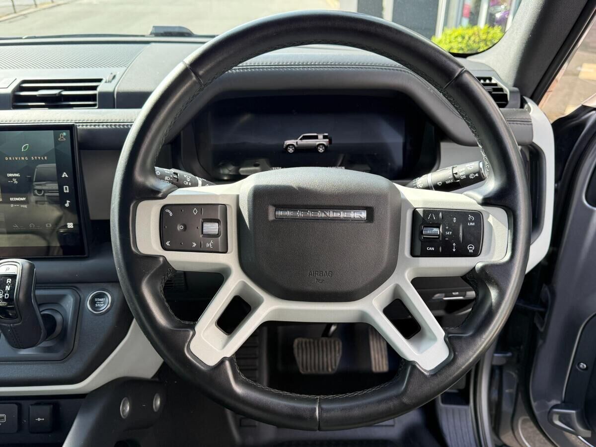 Land Rover Defender 110 Defender 110 Gallery Image
