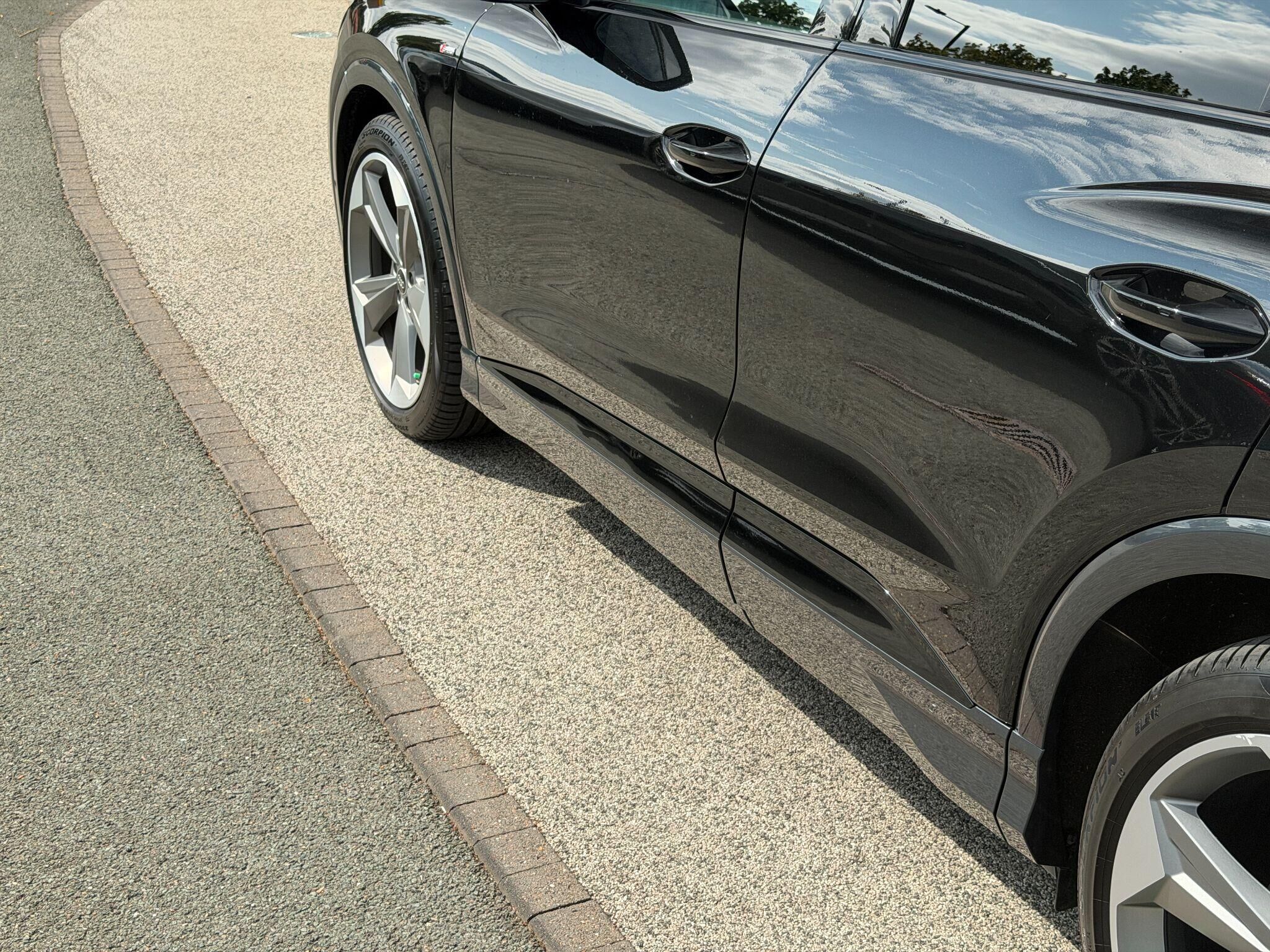 Audi Q4 e-tron Q4 e-tron Gallery Image