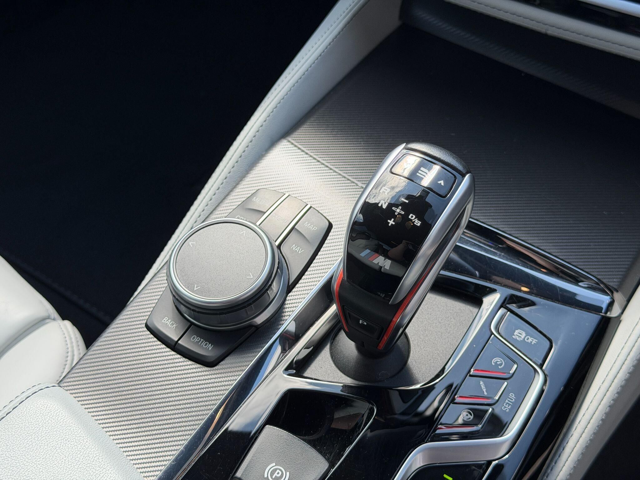 BMW M5 M5 Gallery Image