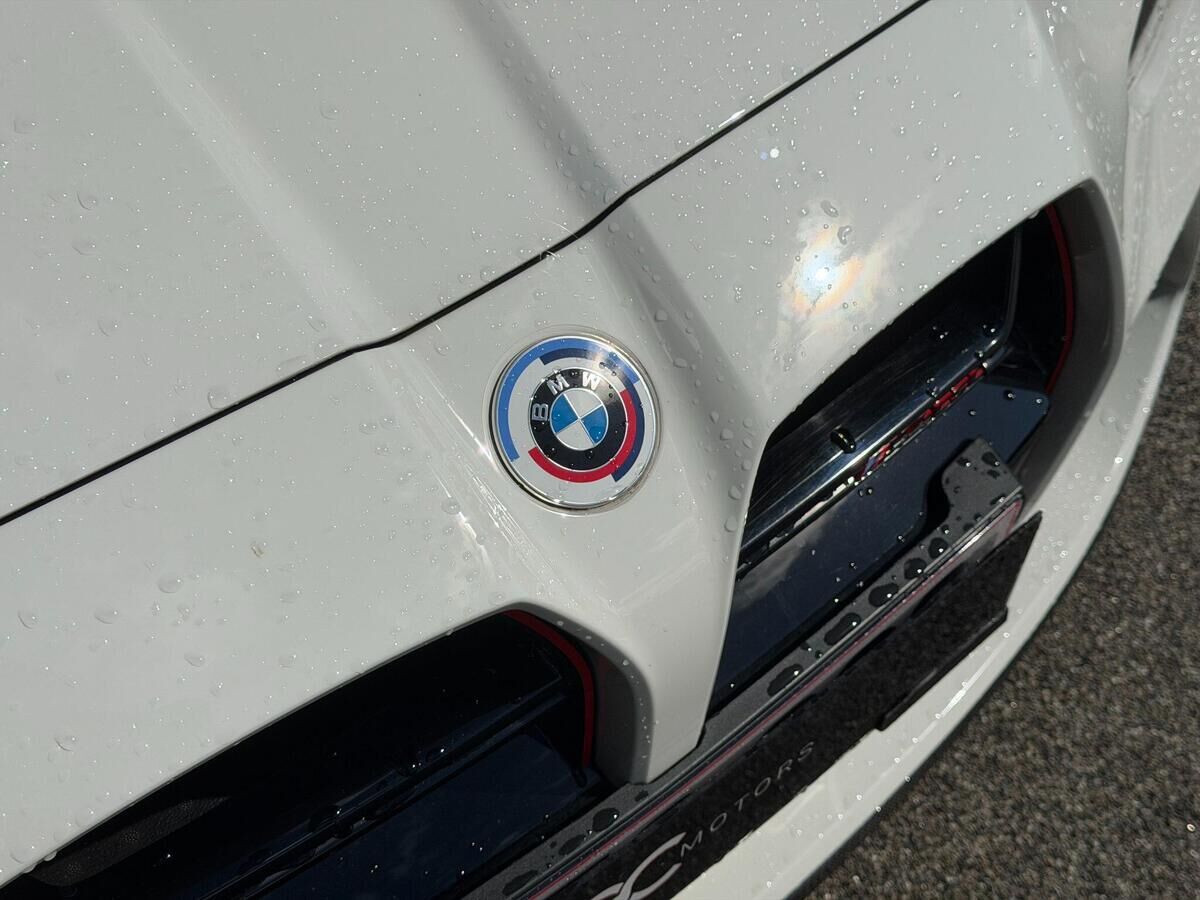 BMW M4 M4 Gallery Image