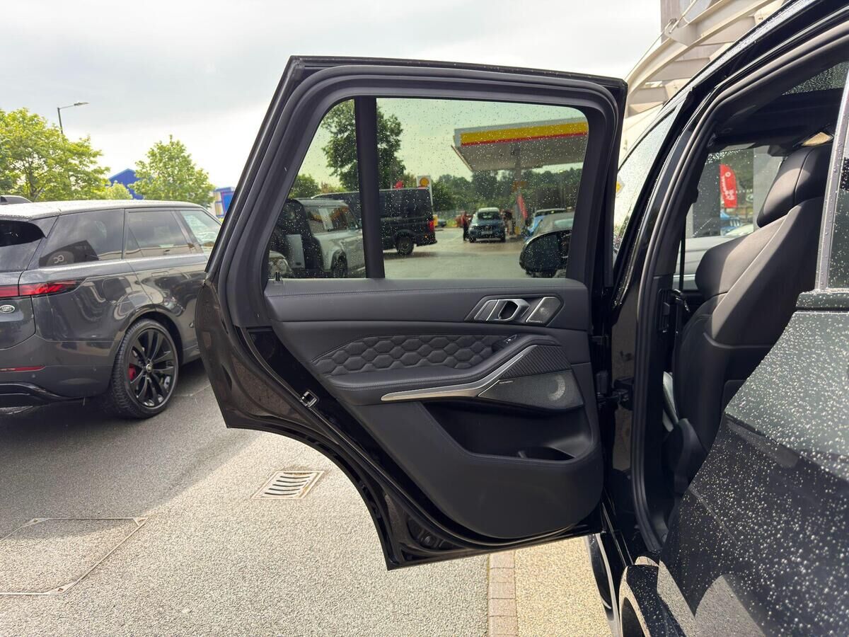 BMW X5 M X5 M Gallery Image