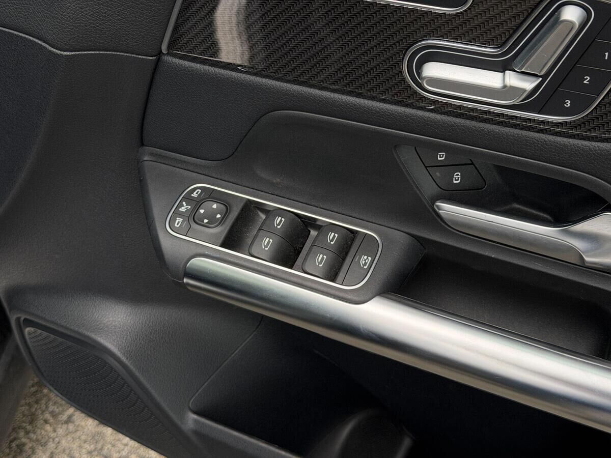 Mercedes-Benz GLA GLA Gallery Image
